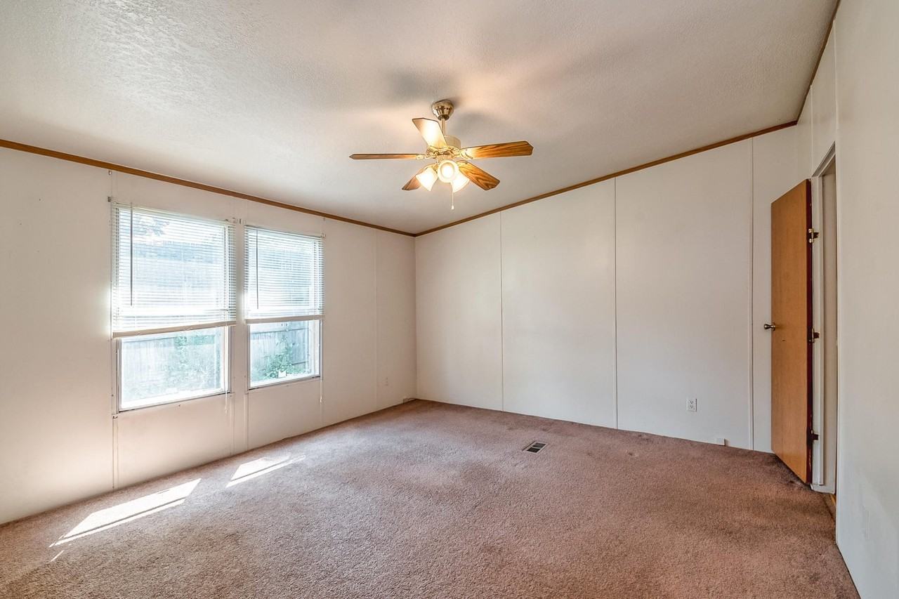 714 Baldwin Ave - Photo 7 of 9