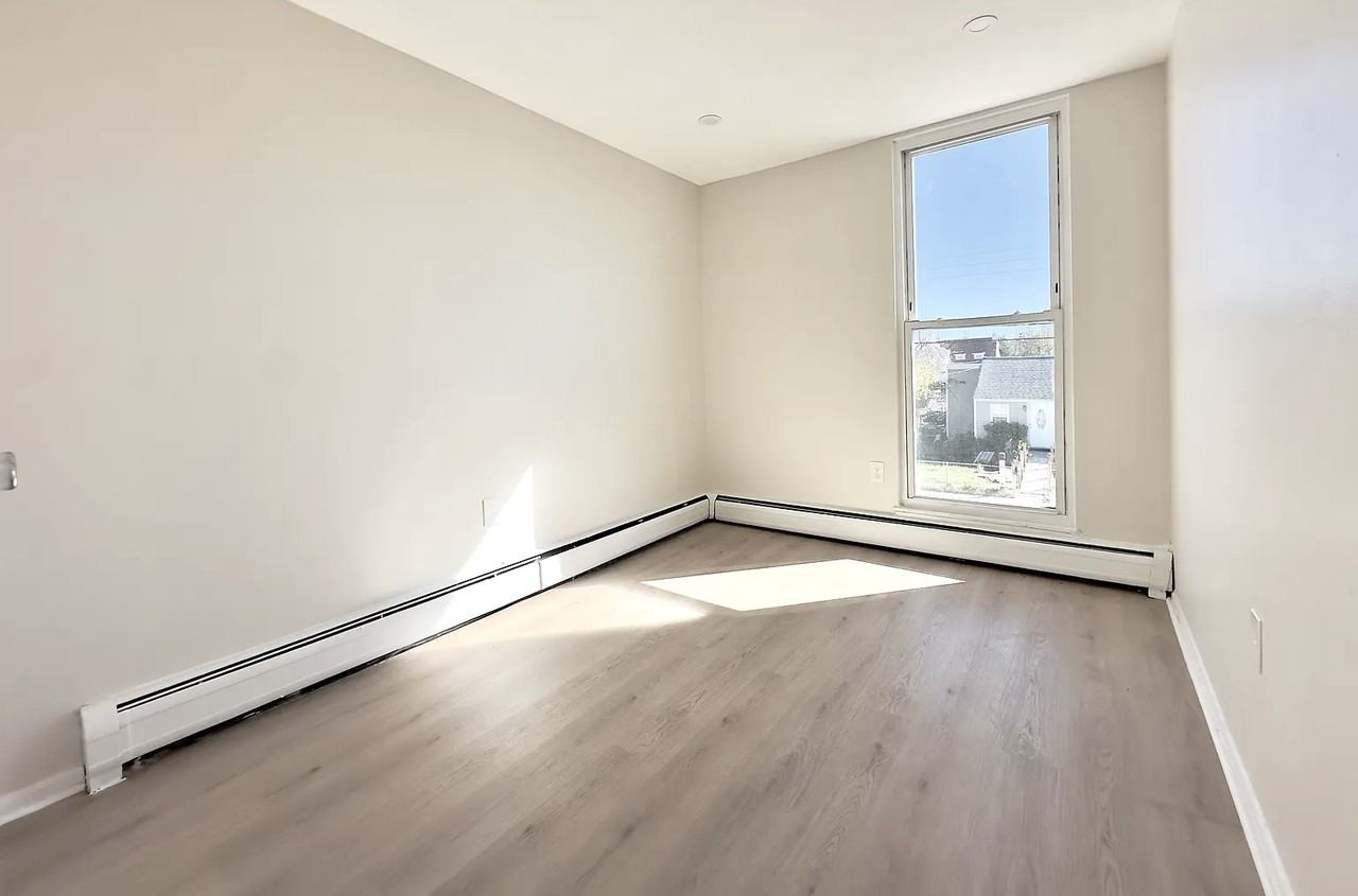 1918 N Arkansas Ave - Photo 5 of 9