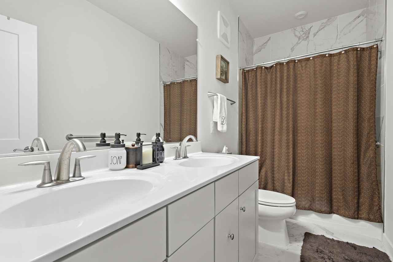 4122 Legato Rd - Photo 4 of 17