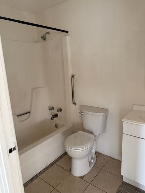 2324 Iroll Ave #5 - Photo 4 of 8