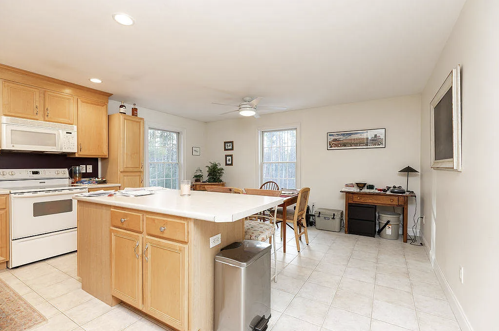 10 Buffalo Ln #C - Photo 5 of 16