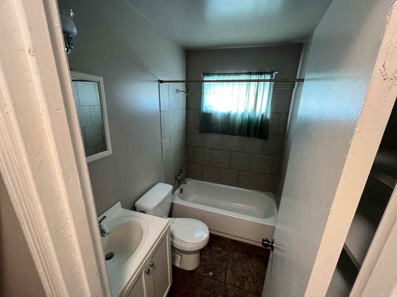 1958 Kenny St - Photo 3 of 17