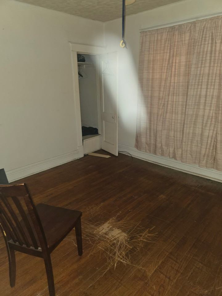 4784 Highland Ave - Photo 2 of 14