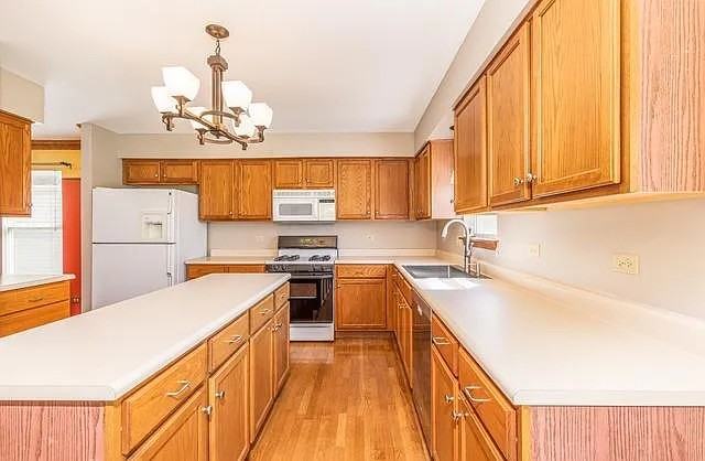 1841 Lake Shore Dr - Photo 4 of 15