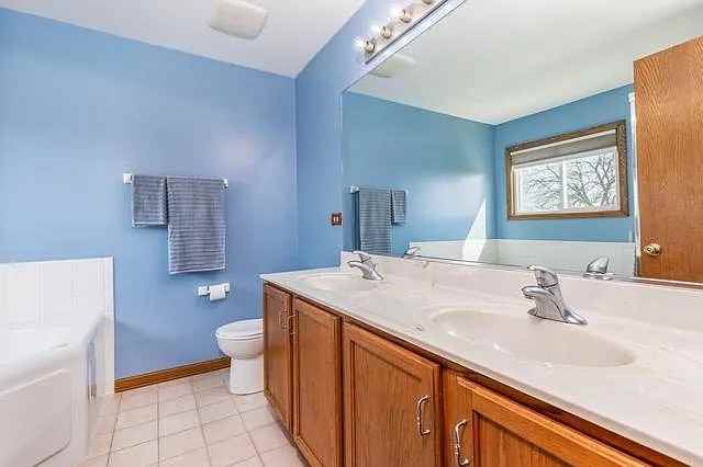 1841 Lake Shore Dr - Photo 6 of 15