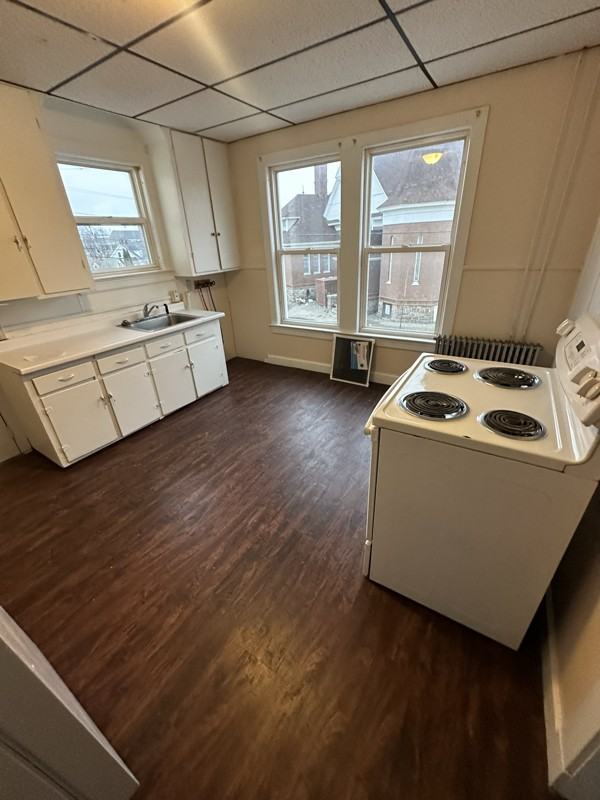 51 College St #2 - Photo 2 of 10