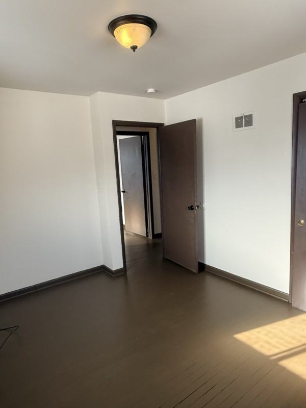 8803 W Thurston Ave - Photo 3 of 13