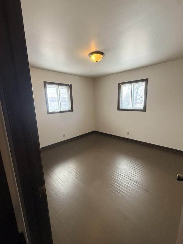 8803 W Thurston Ave - Photo 6 of 13