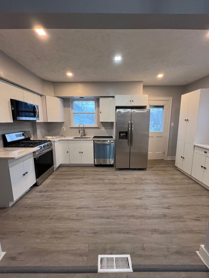 2215 Goodnor Rd #2215 - Photo 2 of 15