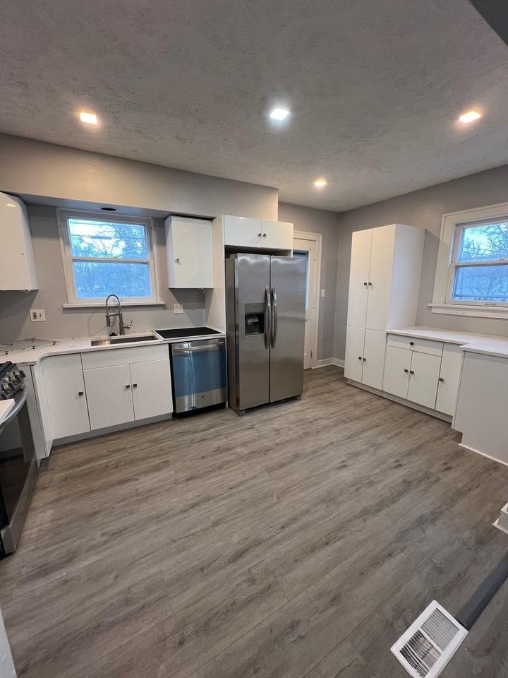 2215 Goodnor Rd #2215 - Photo 3 of 15