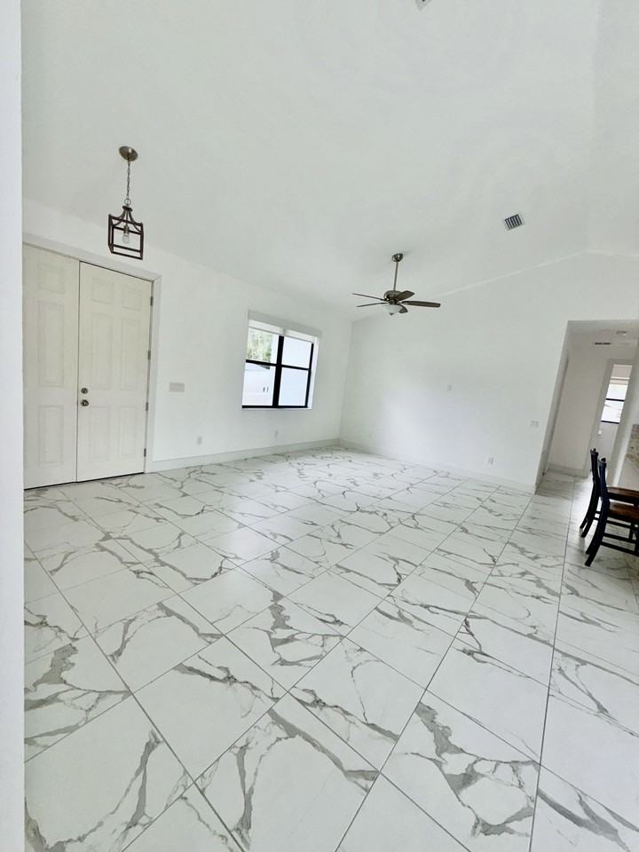 4128 Barbarossa Ave - Photo 2 of 20