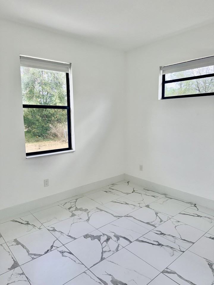 4128 Barbarossa Ave - Photo 7 of 20