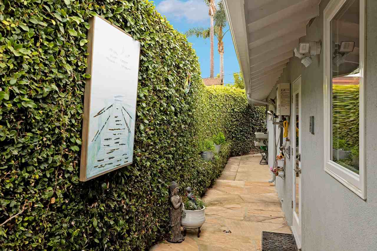 1214 Del Mar Ave - Photo 4 of 8