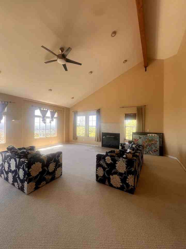 10072 Roseview Dr - Photo 7 of 12