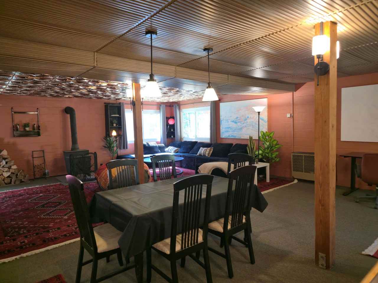 11110 Fletcher Ct - Photo 4 of 18