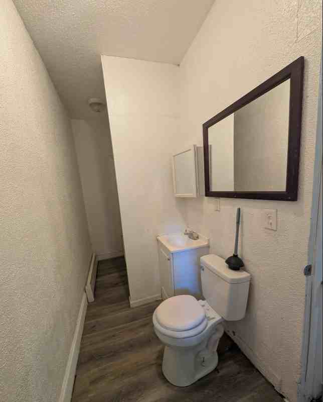 905 Park St #2 - Photo 6 of 8