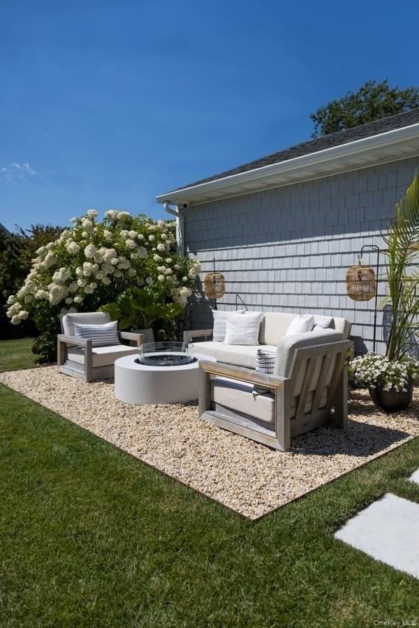 48 Middle Pond Rd - Photo 3 of 22