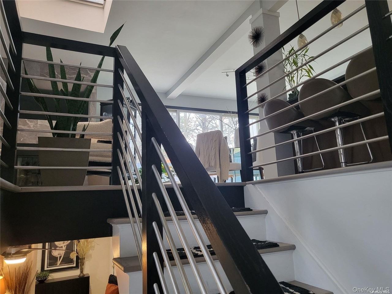 73 Spinney Rd - Photo 3 of 20