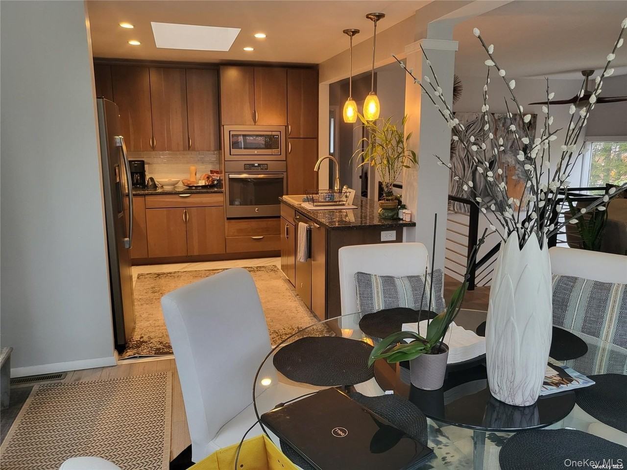 73 Spinney Rd - Photo 7 of 20