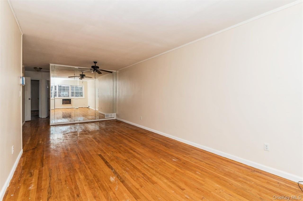 18 Paerdegat 13th St Apt 2 - Photo 6 of 17