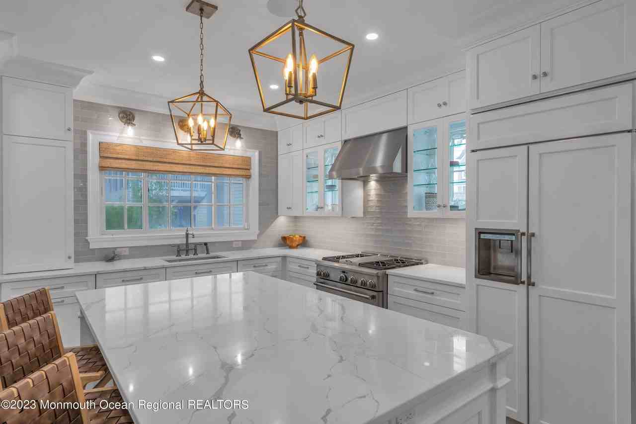 32 3rd Avenue - Photo 4 of 12