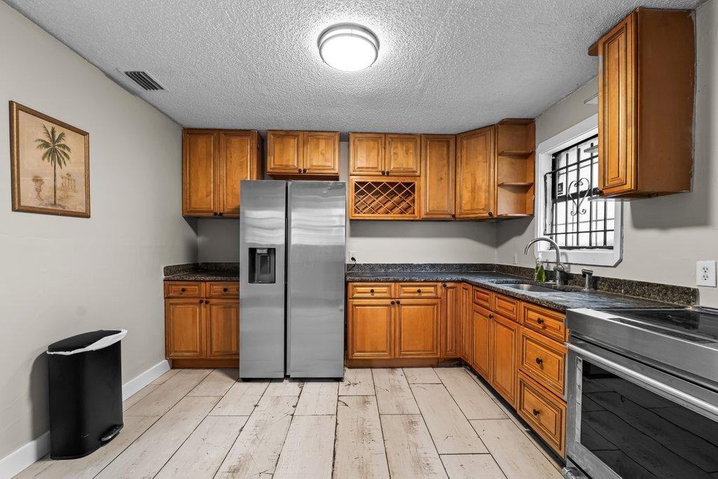 W 30th St - Photo 3 of 12