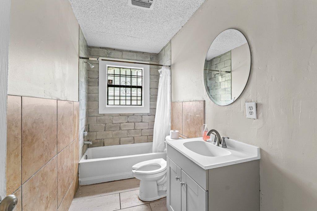 W 30th St - Photo 5 of 12