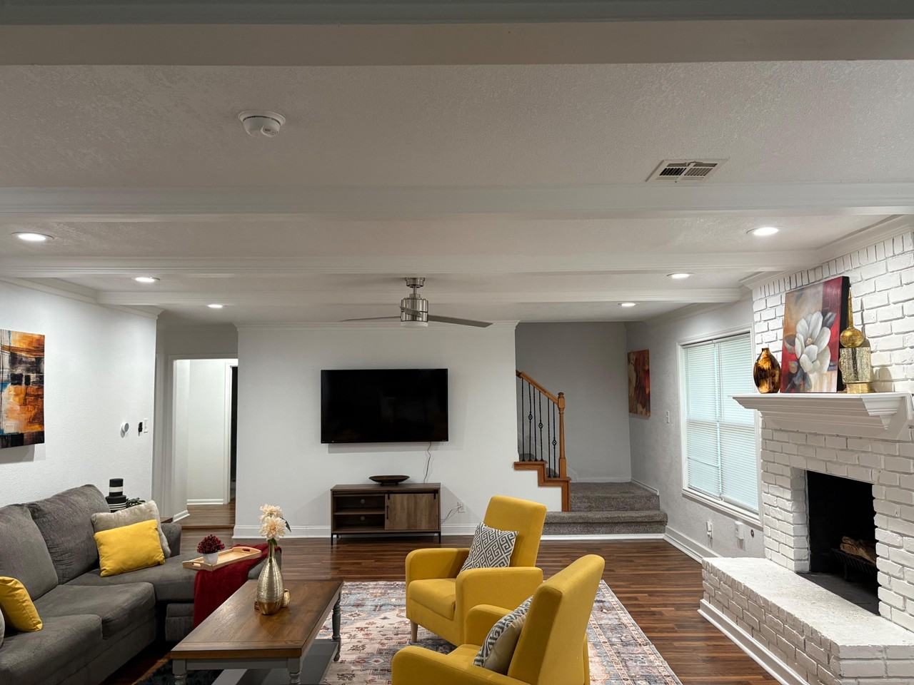 Rolling Creek Dr - Photo 3 of 19