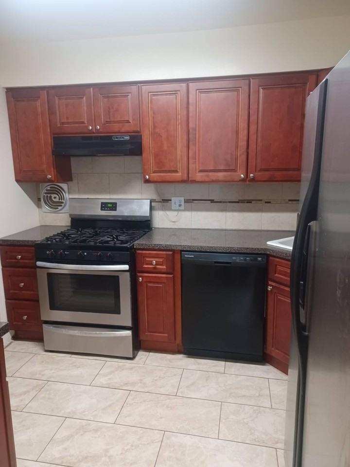 15600 78th St #2 - Photo 2 of 17