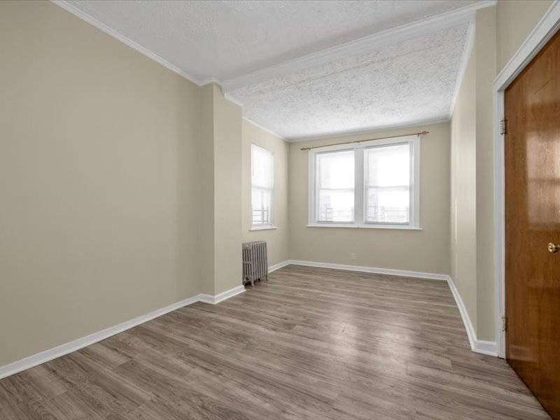 2741 Stillwell Ave - Photo 3 of 12