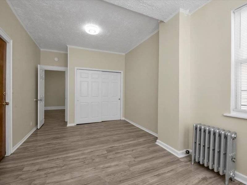 2741 Stillwell Ave - Photo 4 of 12