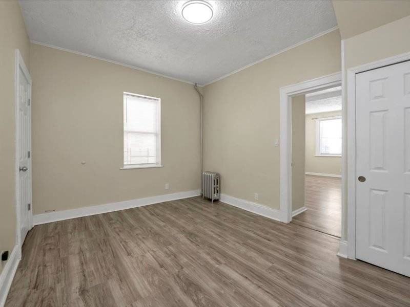 2741 Stillwell Ave - Photo 5 of 12