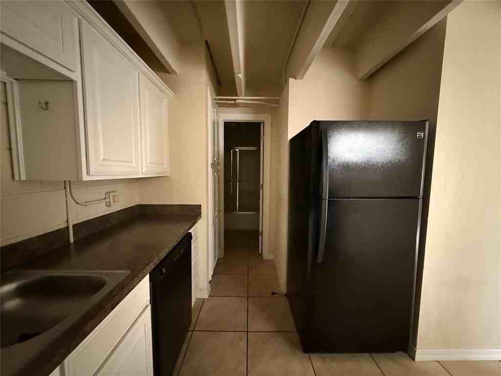 729 E Commerce St - Photo 7 of 7