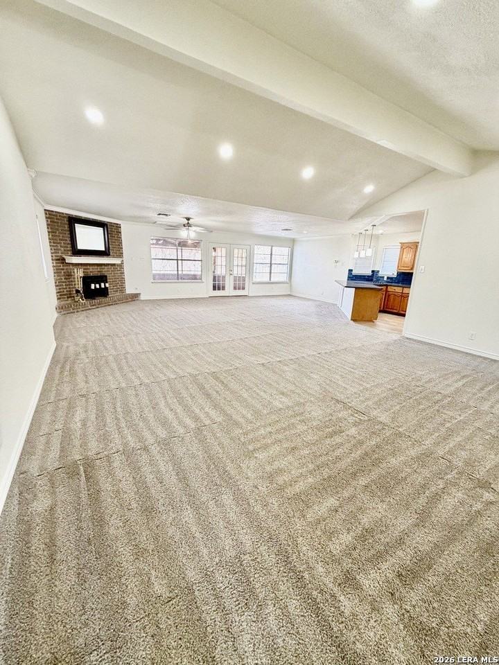 8211 Knute Rockne St - Photo 3 of 30