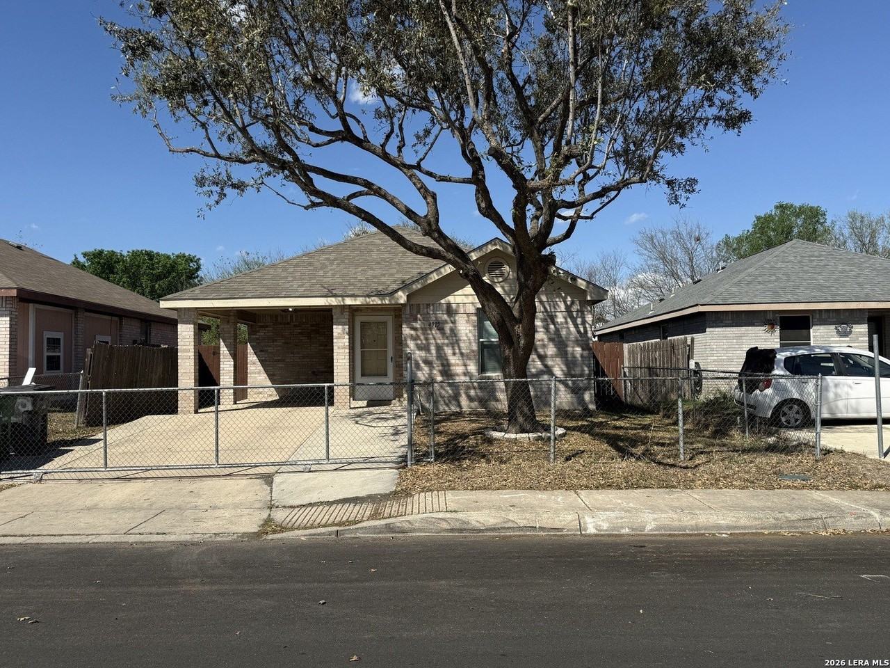 4915 Fortuna Pl - Photo 3 of 19