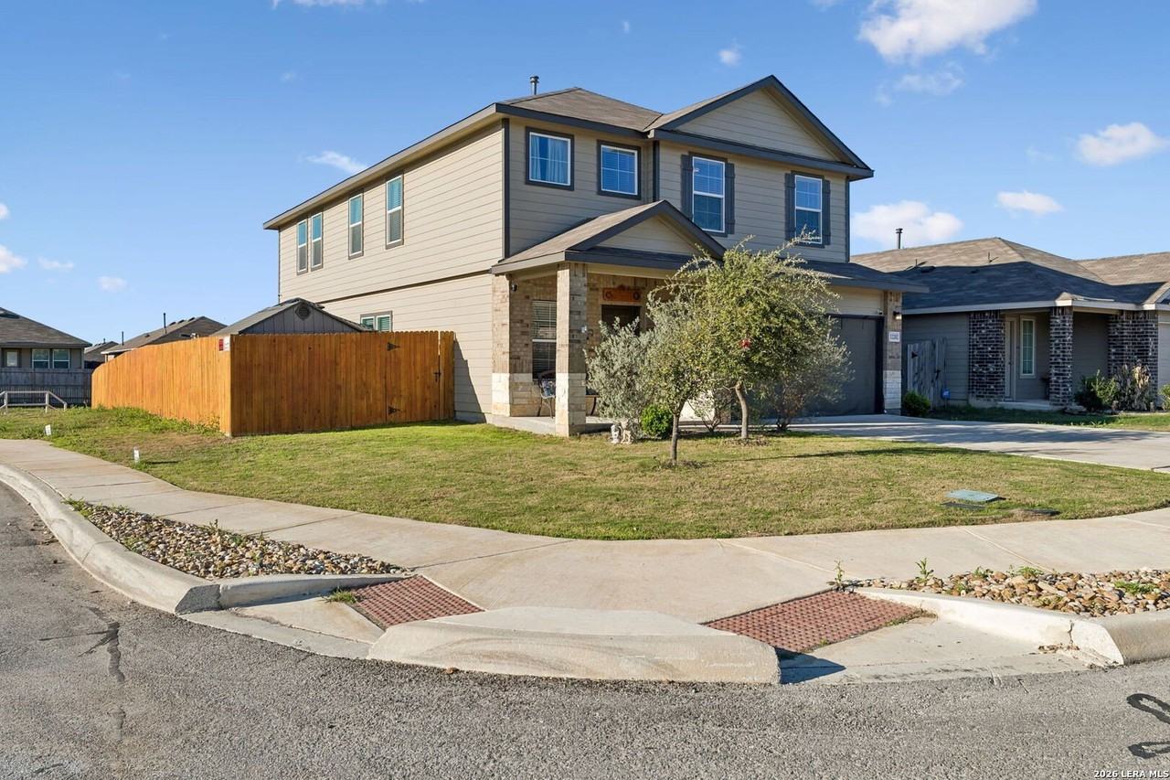 12202 Mulberry Crk - Photo 4 of 39