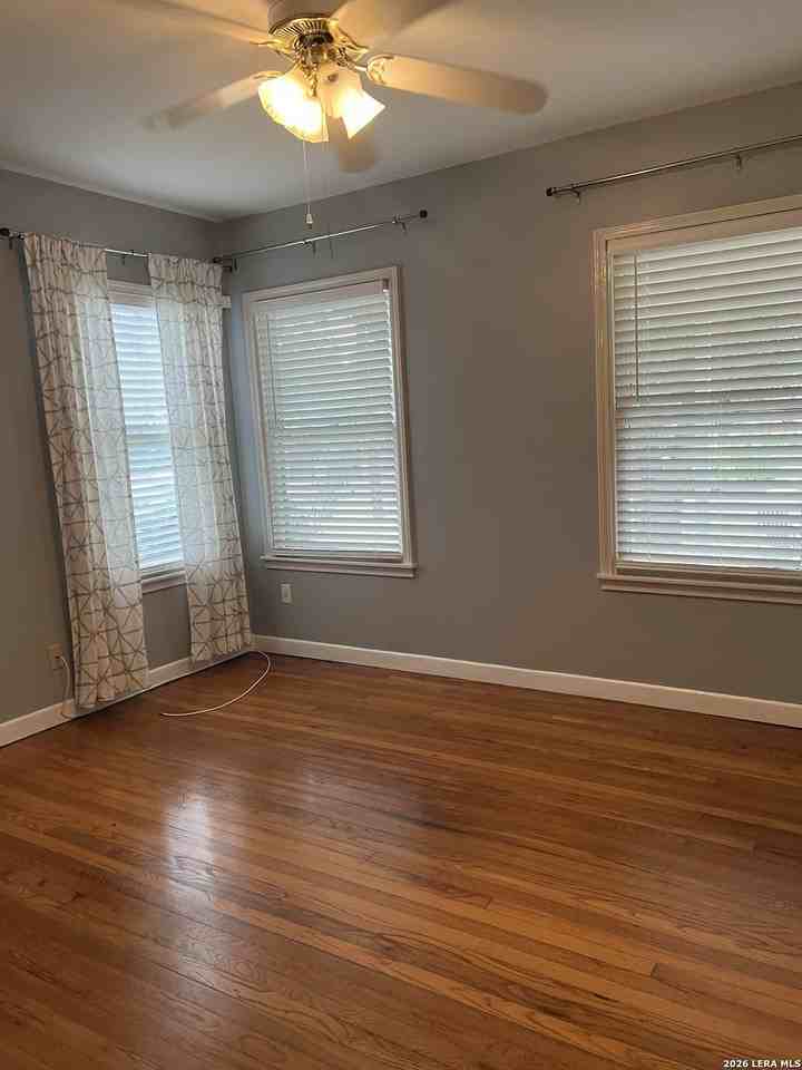 210 W Meadowlane Dr - Photo 4 of 6