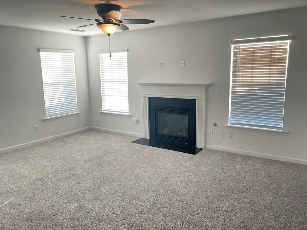 3215 Lauderdale Ln - Photo 4 of 30