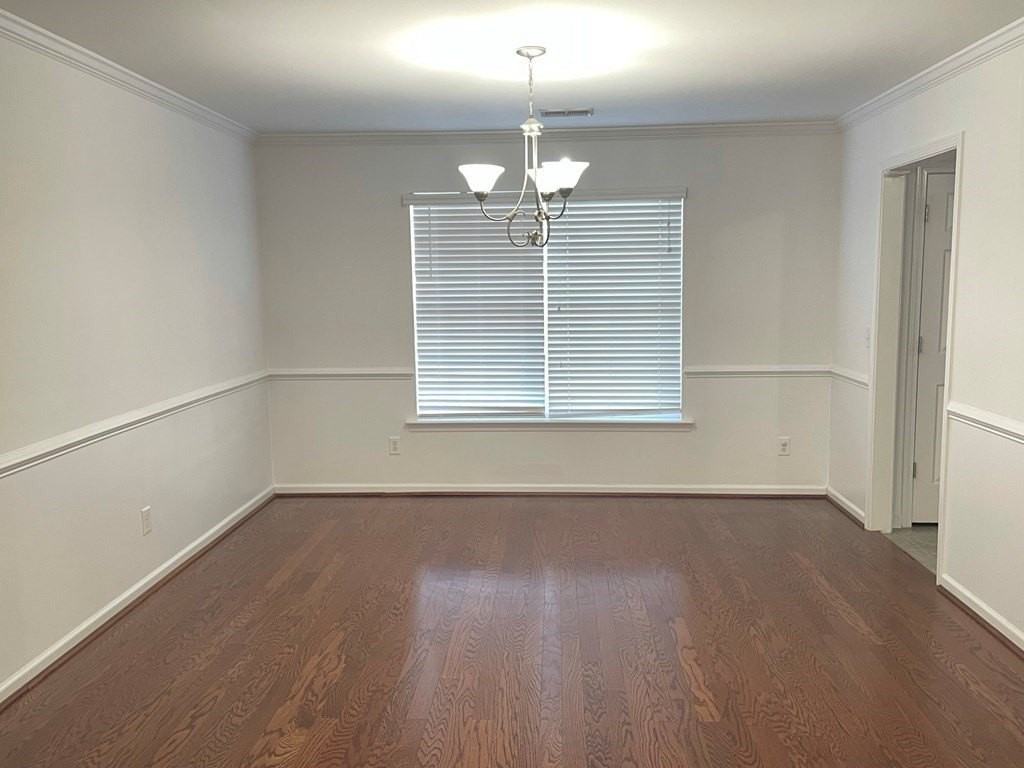 3215 Lauderdale Ln - Photo 6 of 30