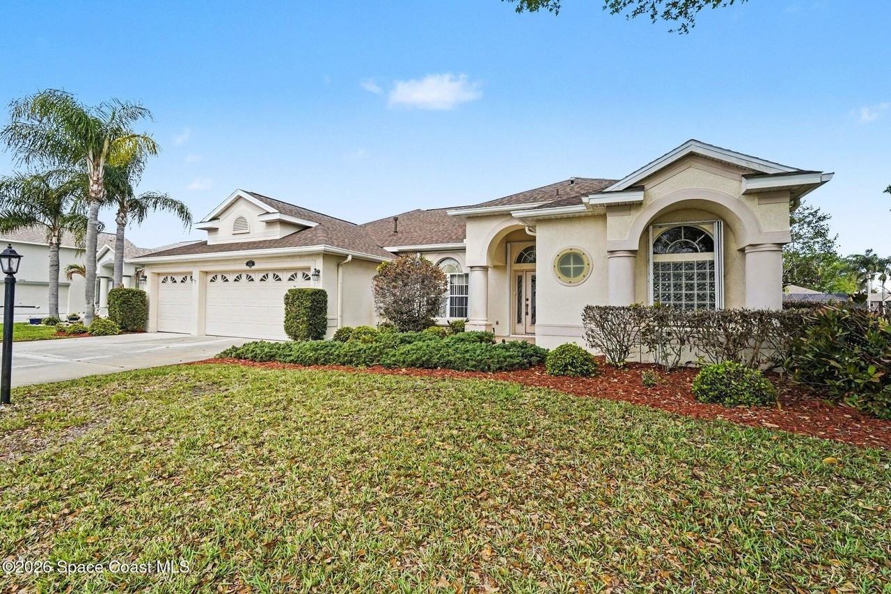 6146 Arlington Cir - Photo 2 of 28