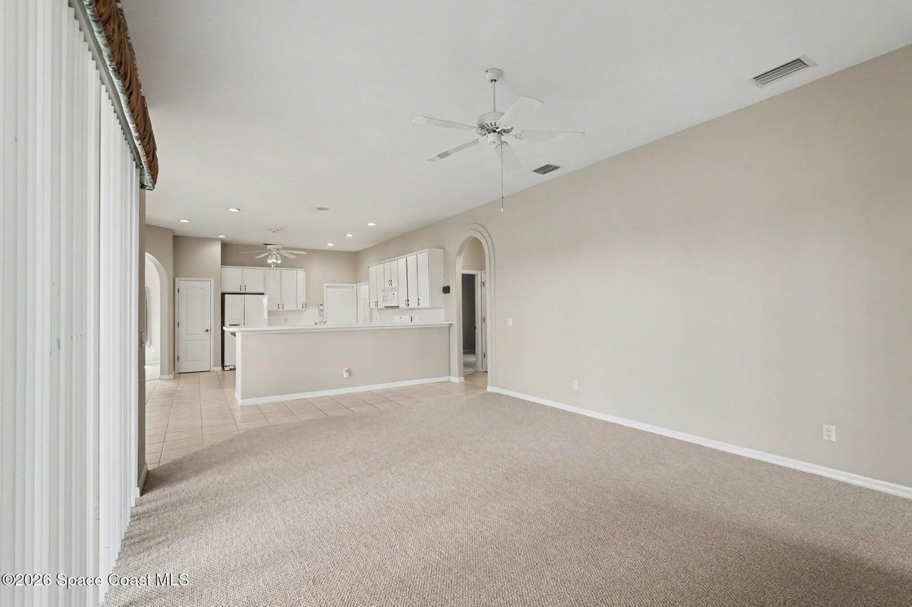 6146 Arlington Cir - Photo 6 of 28