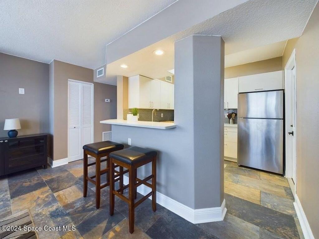 8401 N Atlantic Ave Apt E8 - Photo 6 of 20