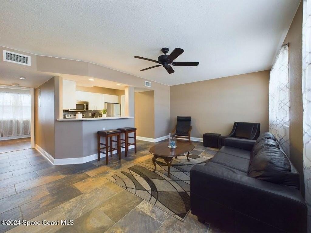 8401 N Atlantic Ave Apt E8 - Photo 7 of 20