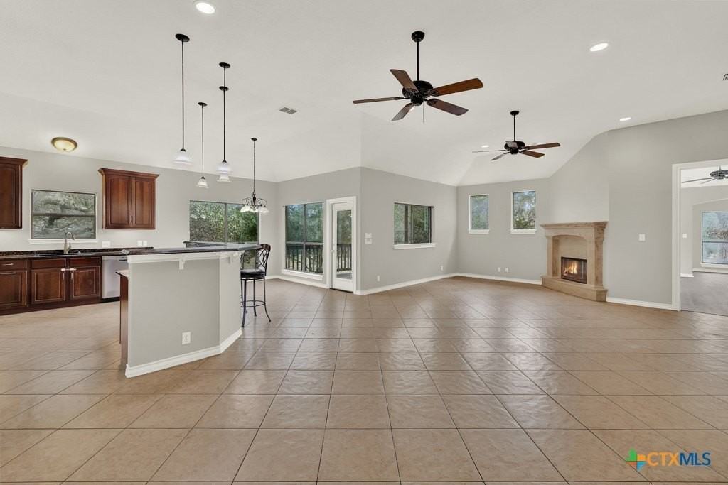 923 Krona Ct - Photo 3 of 41