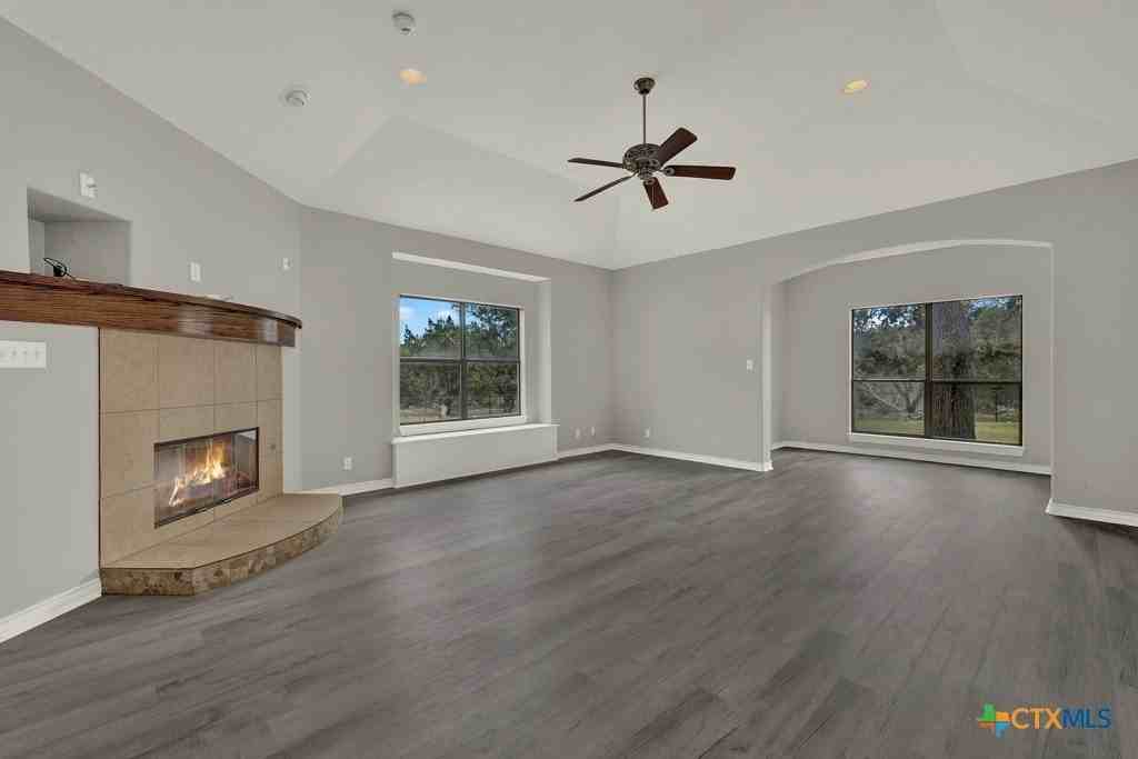 923 Krona Ct - Photo 4 of 41