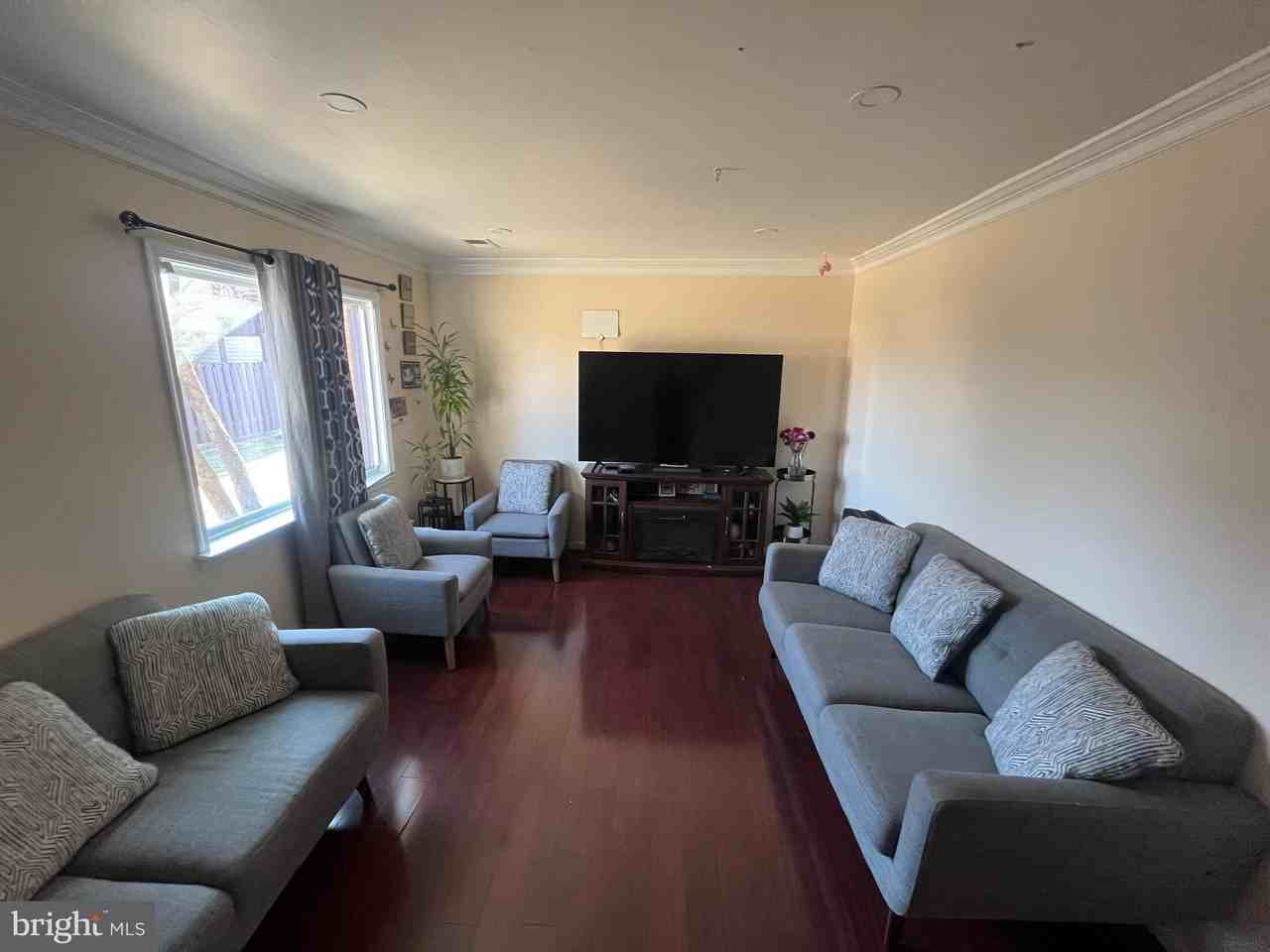 8411 Del Norte Ct Unit 87 - Photo 4 of 23