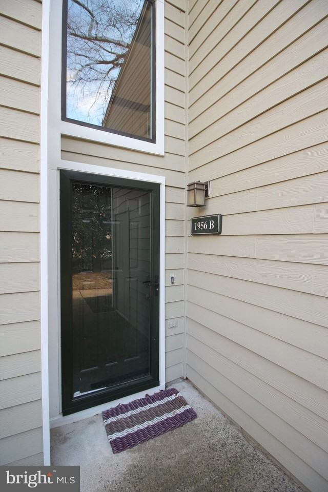 1956 Villaridge Dr Unit 1956b - Photo 2 of 24