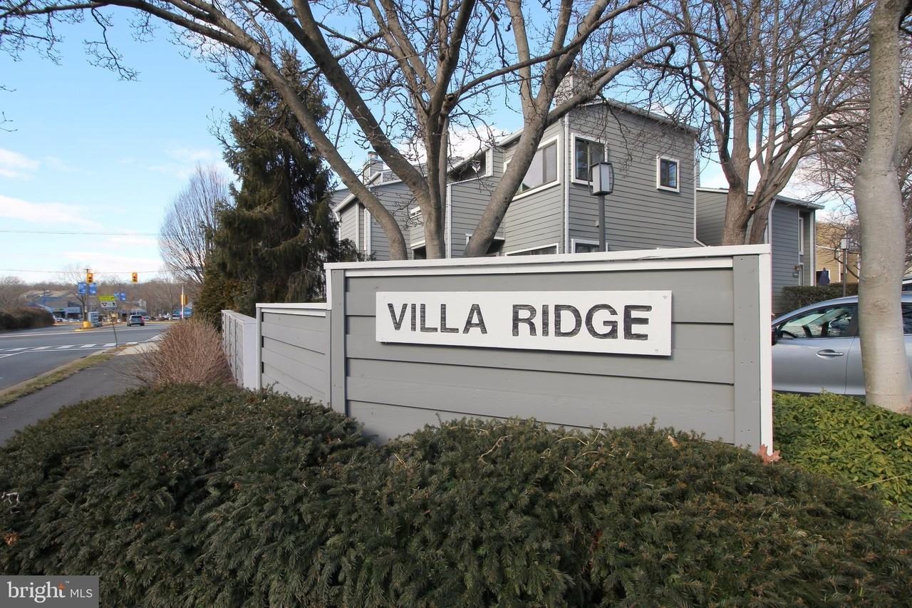 1956 Villaridge Dr Unit 1956b - Photo 3 of 24