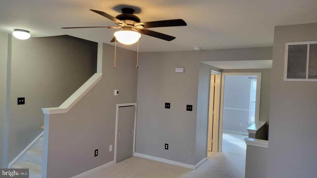 9856 Maitland Loop - Photo 2 of 13