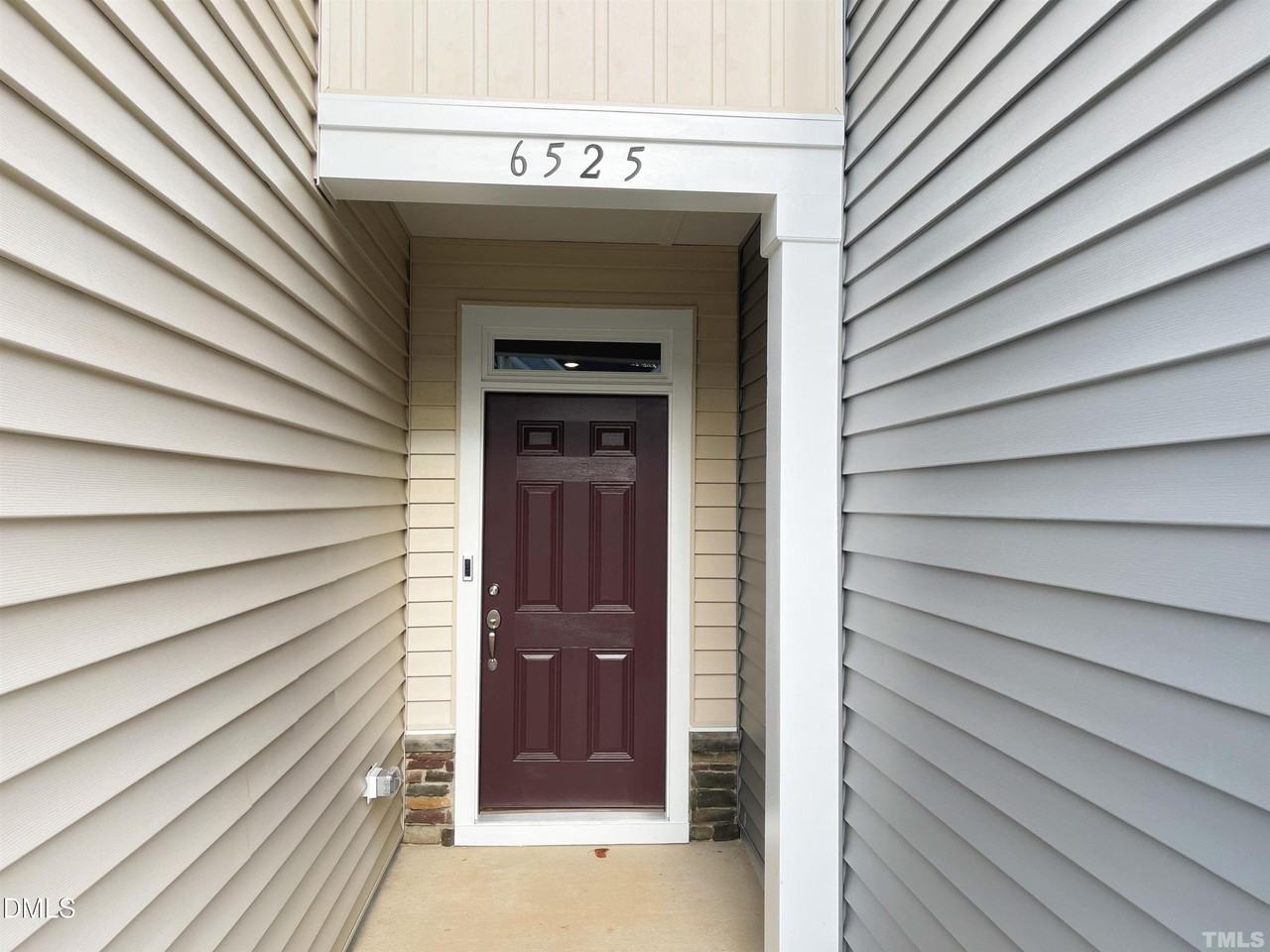 6525 Mezzo Ln - Photo 3 of 38